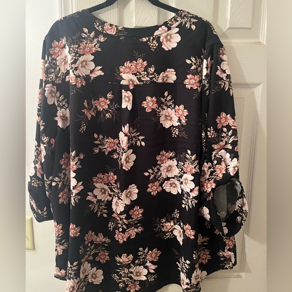 Torrid Black and Pink Floral Blouse - Picture 2 of 11